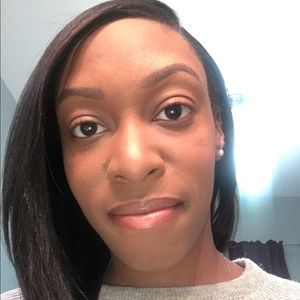 Meet your Posher, Alisha